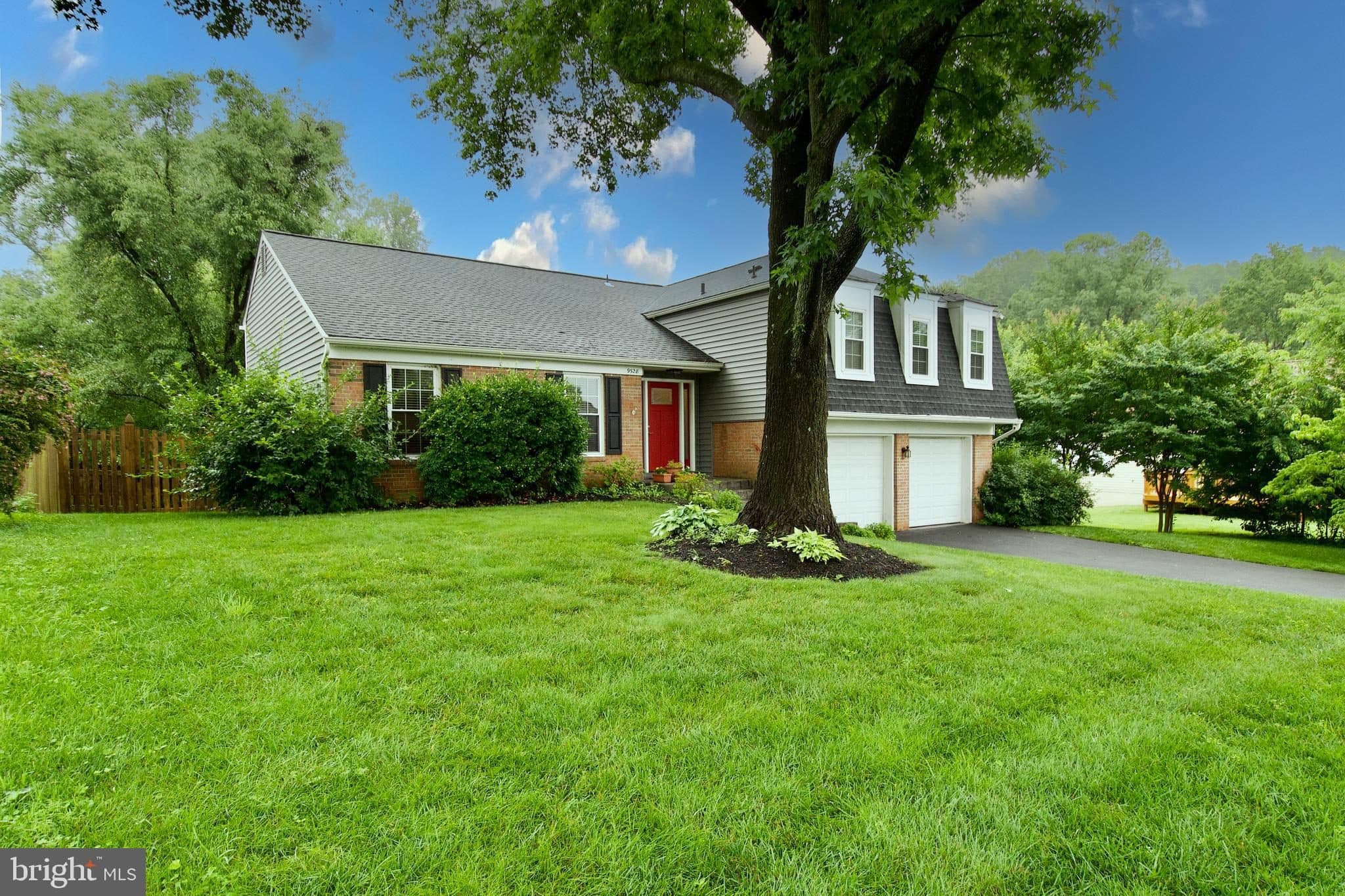 9528 Heathwood Court, Burke, VA 22015